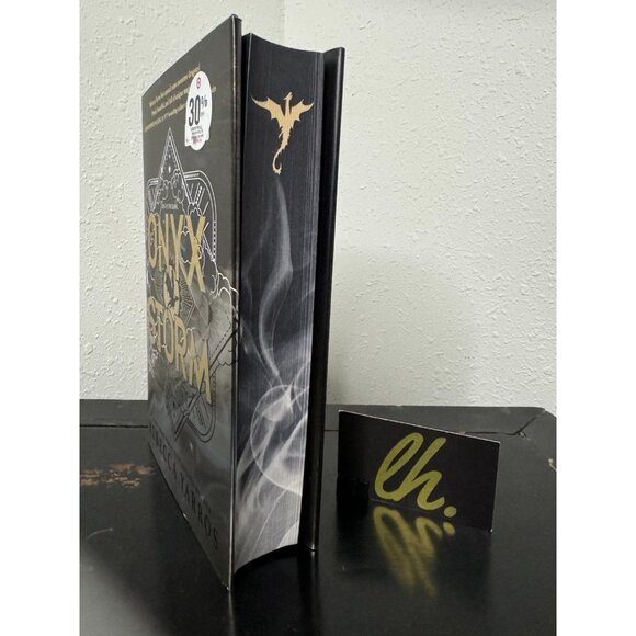 TARGET EXCLUSIVE - Onyx Storm Deluxe Limited Collector's Edition HARDCOVER - Picture 2 of 4